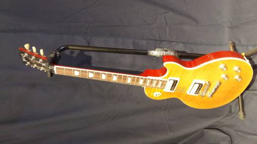Gibson Slash Collection Standard in Appetite Amber 4